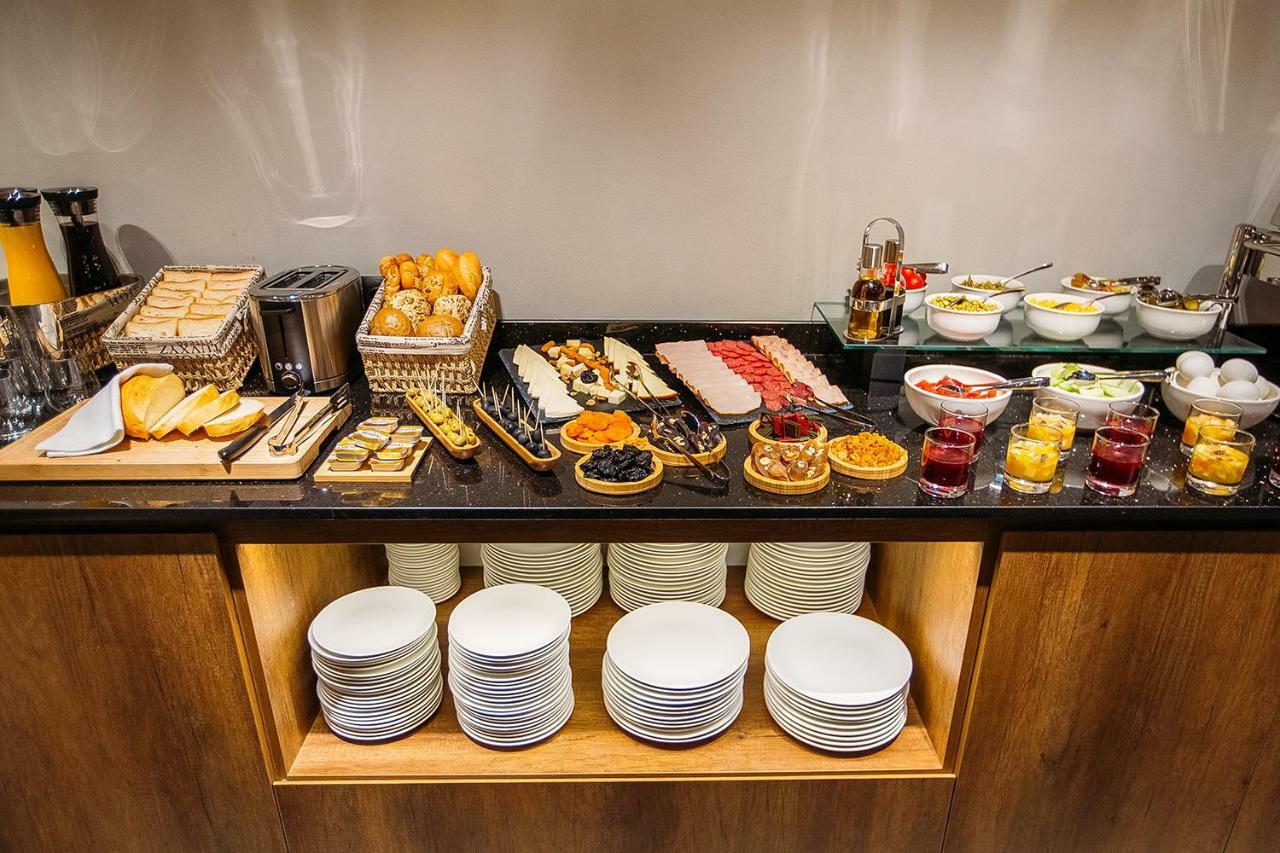 Horizont Hotel Tbiliszi Kültér fotó