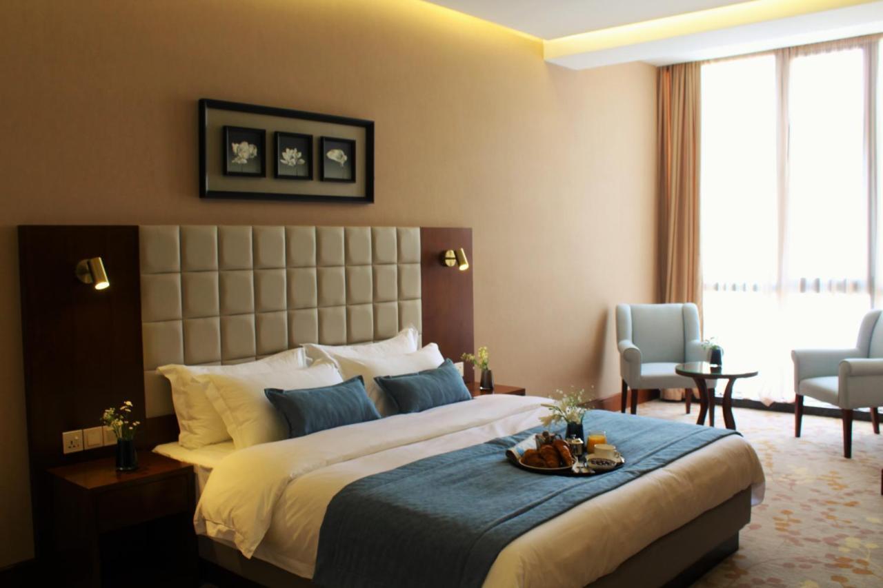 Horizont Hotel Tbiliszi Kültér fotó