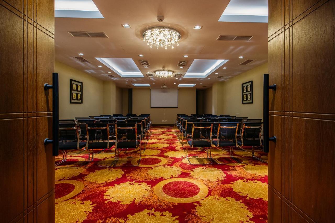 Horizont Hotel Tbiliszi Kültér fotó